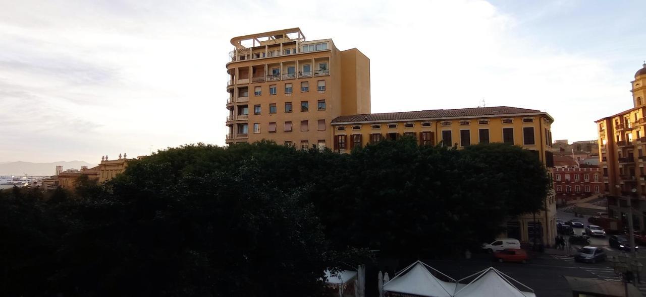 Onlyrooms III - Piazza Jenne Cagliari Exterior foto